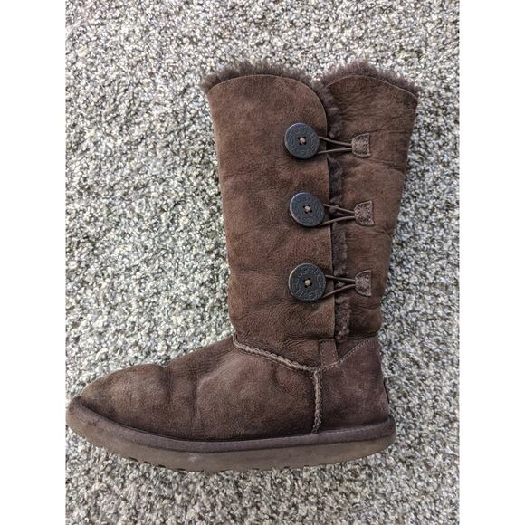 UGG Bailey Button Triplet Tall Boots Womens Size 6 Dark Brown SN 1873 - Picture 3 of 7